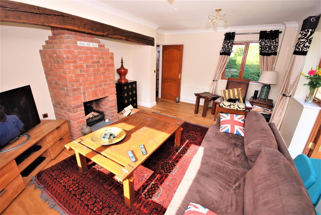 Property photo 2 of 12