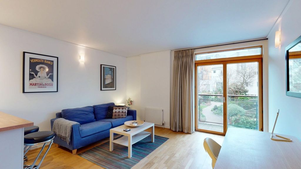 Property photo 2 of 7