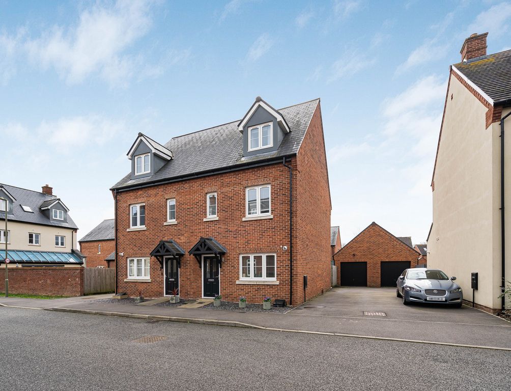 Property photo 1 of 29