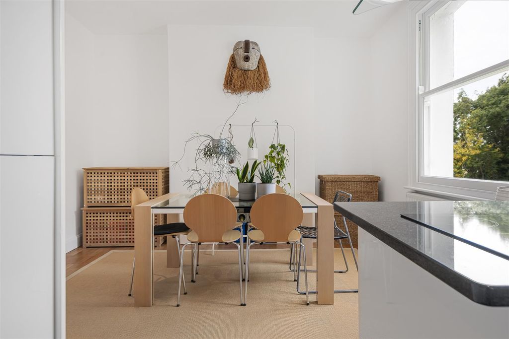 Property photo 2 of 19 41_64800.Jpg