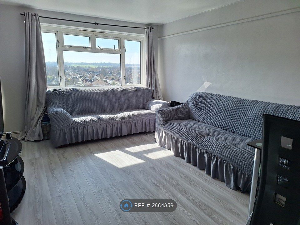 Property photo 1 of 8 Large Lounge With Views