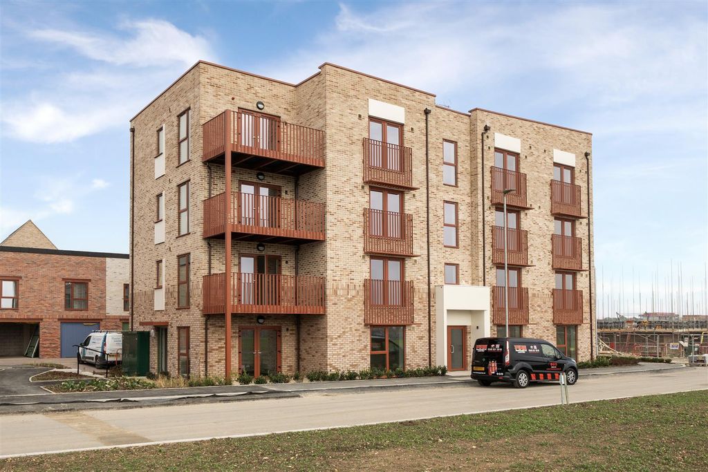 Property photo 1 of 10 1344686-2-68De4Fe8B25F8.Jpg