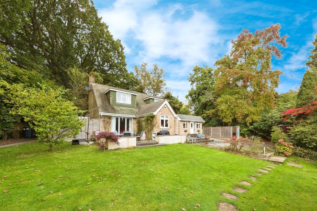 Property photo 1 of 17