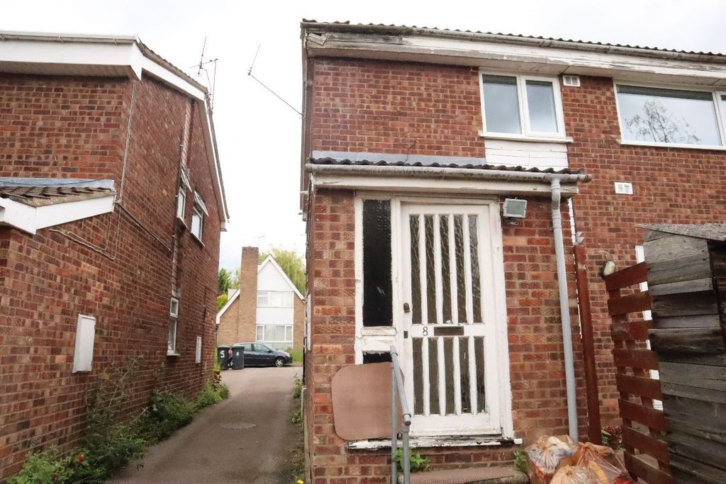 Property photo 2 of 9