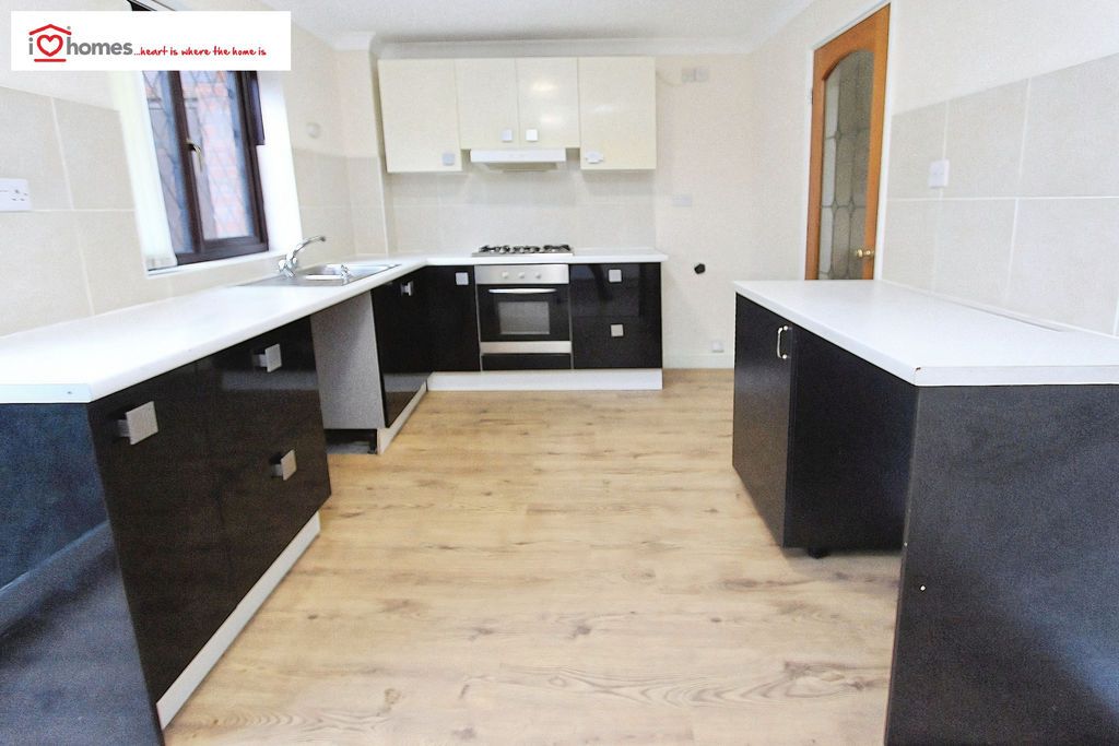 Property photo 3 of 11 Photo 10