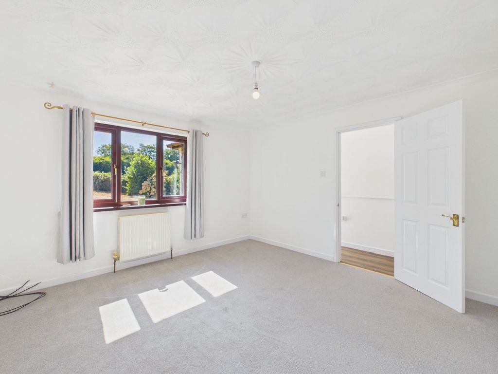 Property photo 3 of 30