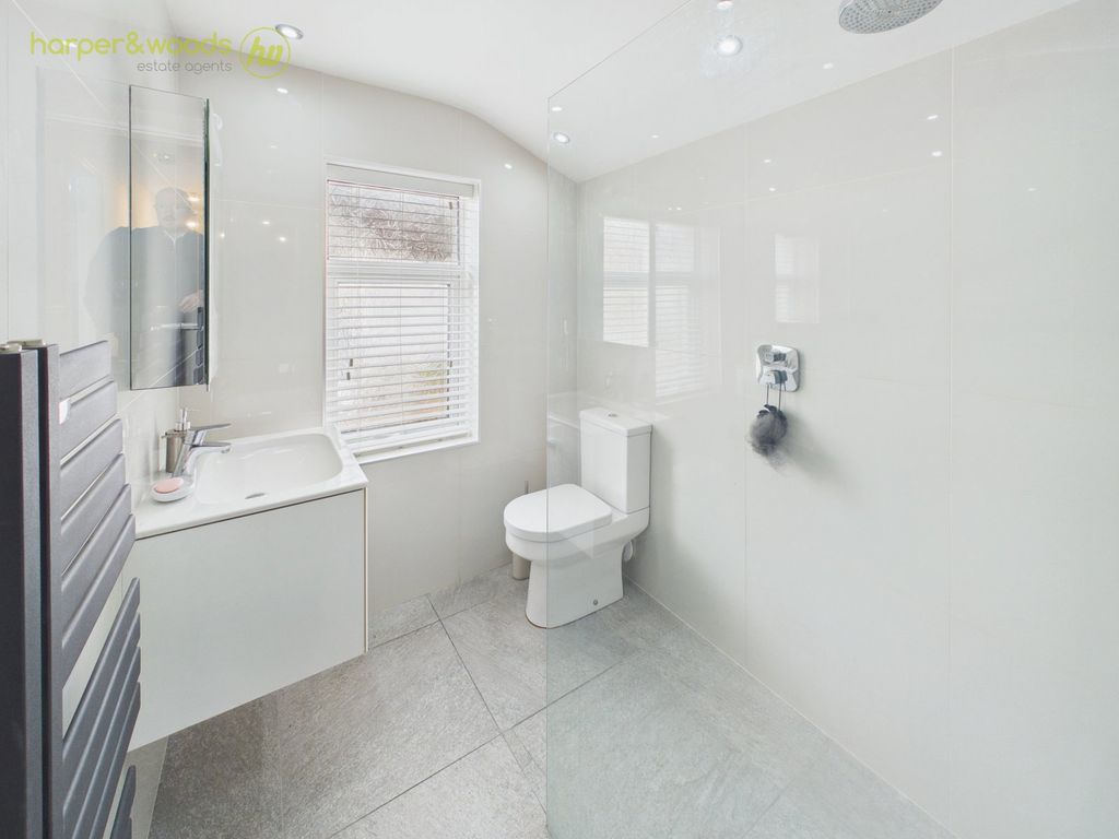 Property photo 2 of 30