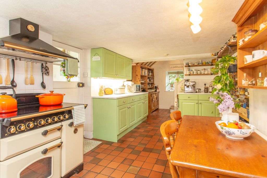 Property photo 3 of 30 Picture 3