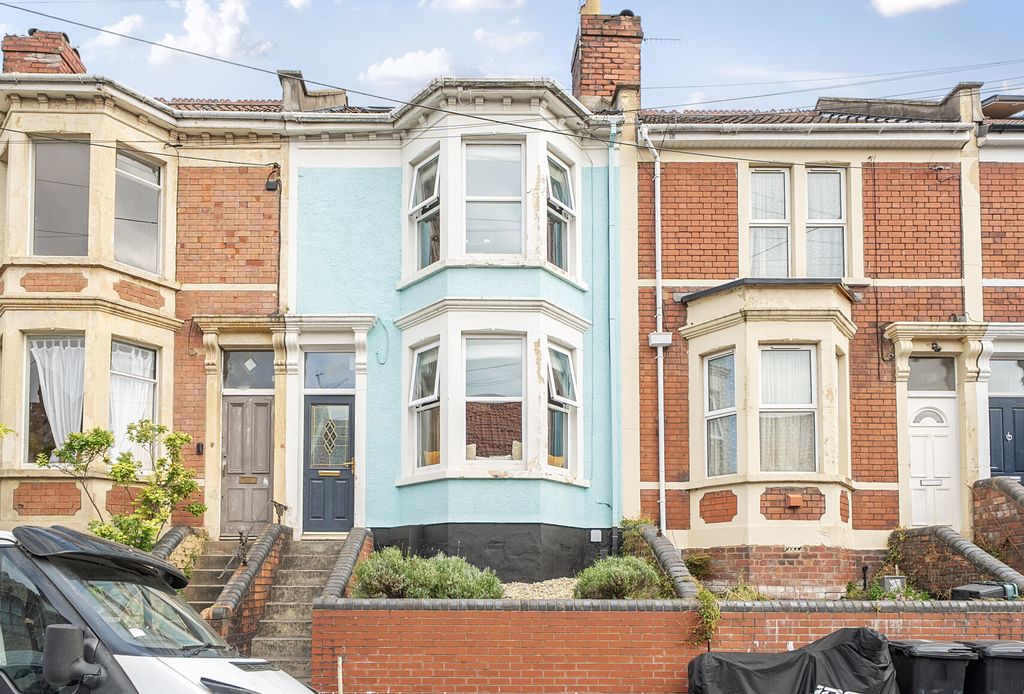 Property photo 1 of 21 1334563-2-689Cb47...