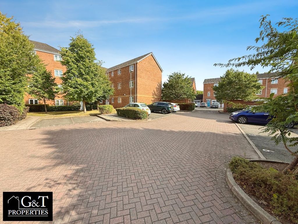 Property photo 2 of 13 Off Street Parking