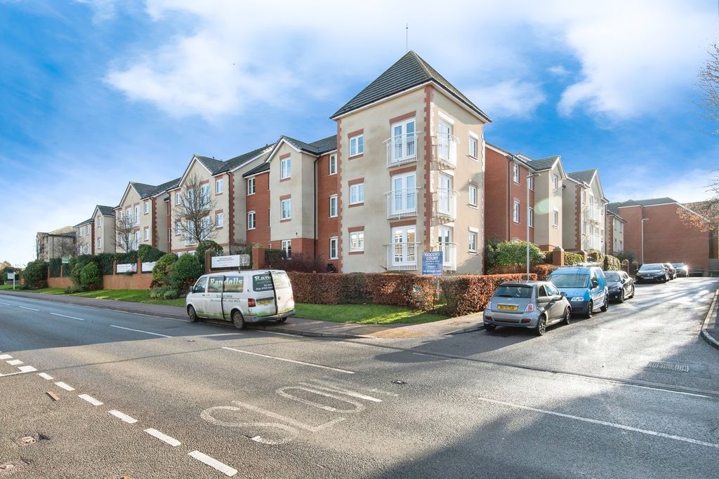 Property photo 1 of 17