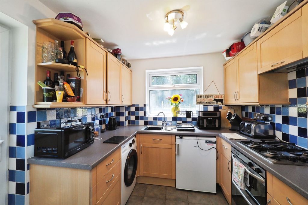 Property photo 2 of 17