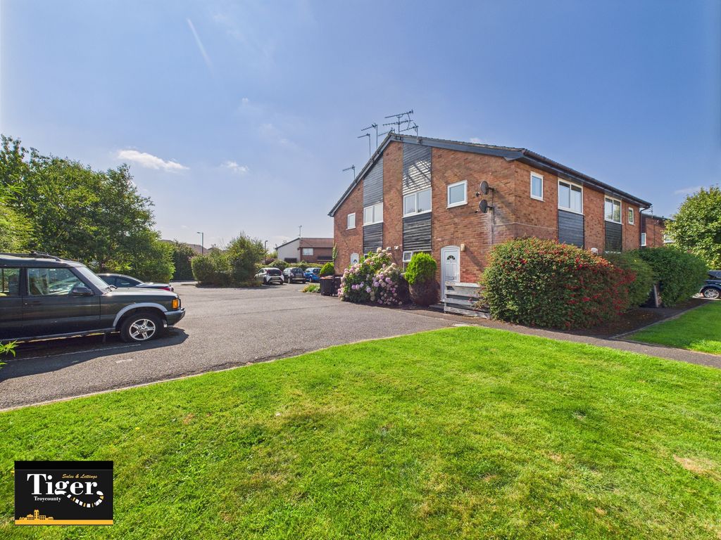 Property photo 1 of 9 Cam03440G0-Pr0392-Still010