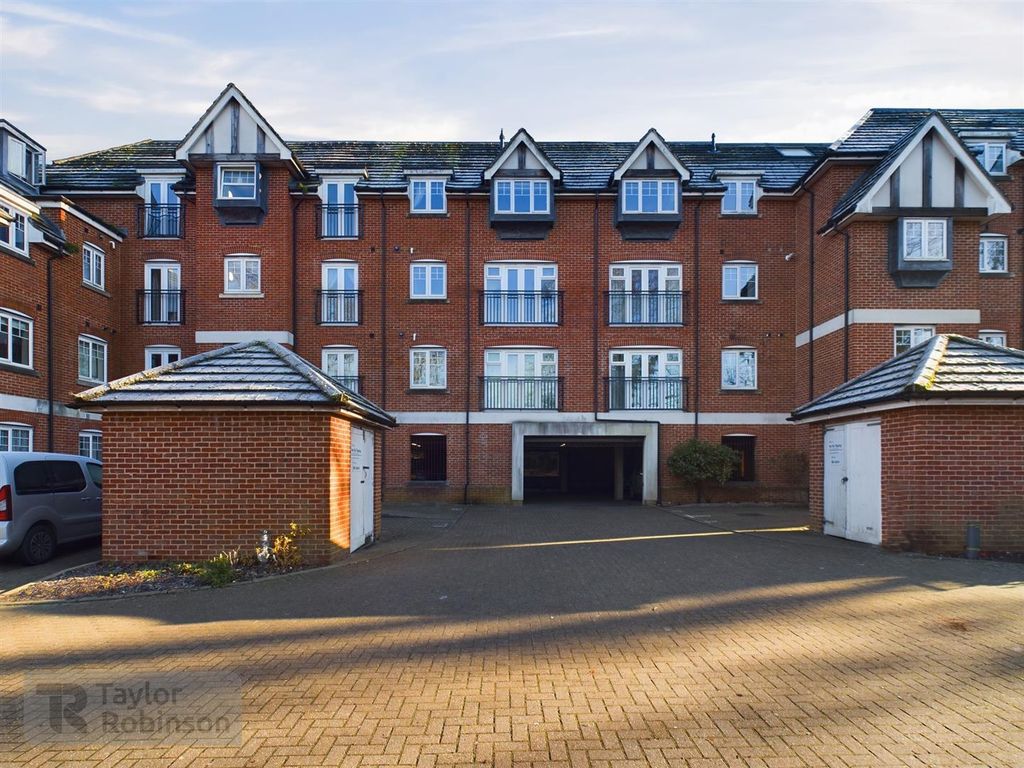 Property photo 1 of 7 Cam02600G0-Pr0374-Still001 (1).Png