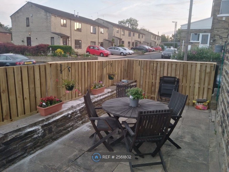 Property photo 2 of 12