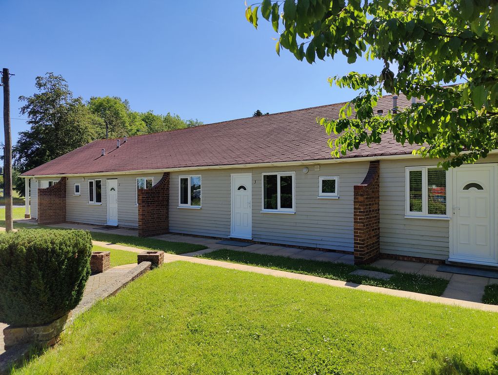 Property photo 1 of 6 Front