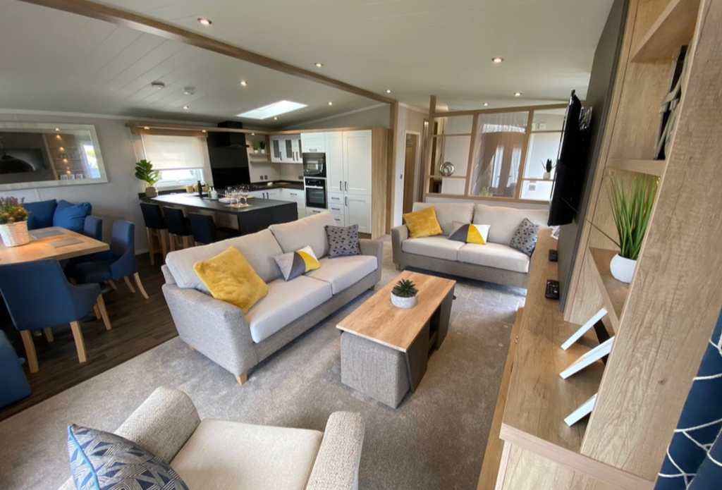 Property photo 3 of 6