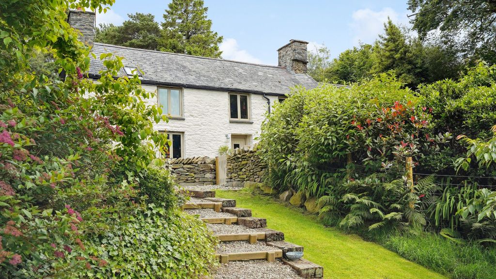 Property photo 1 of 51