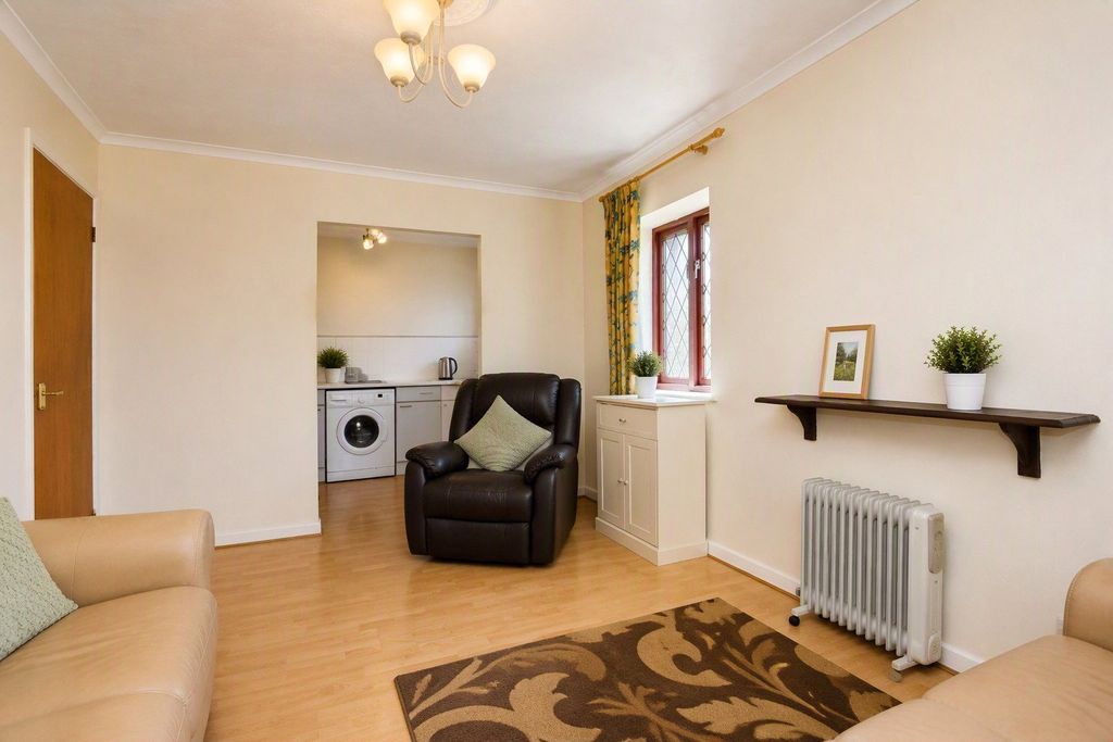 Property photo 3 of 9 Picture No. 21