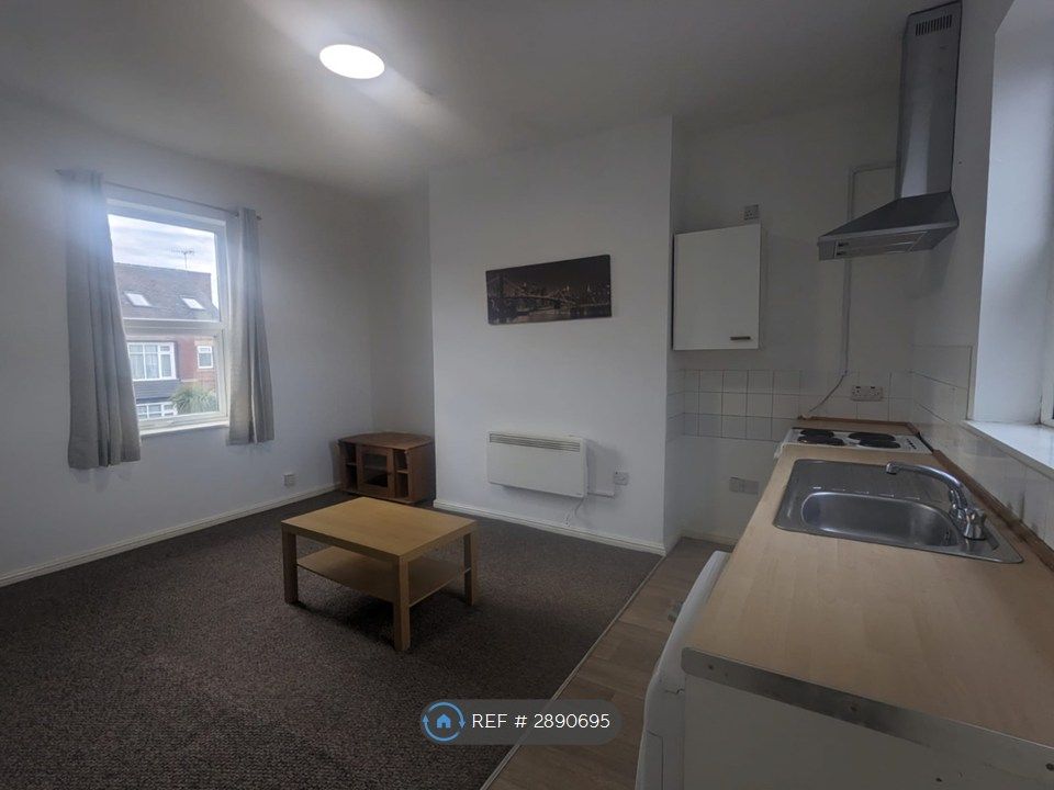 Property photo 2 of 8