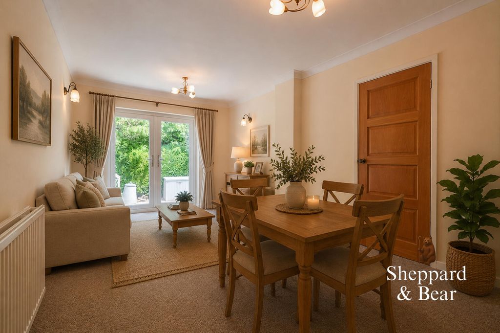 Property photo 3 of 50 Dining Room