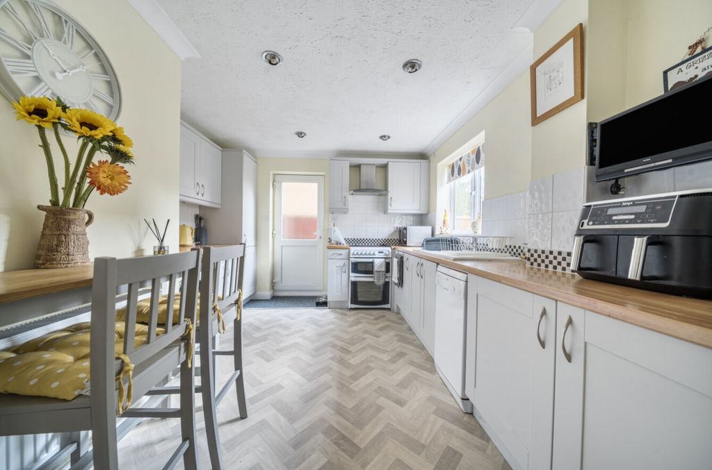 Property photo 2 of 24 1353785-6-68c2A190d4B50