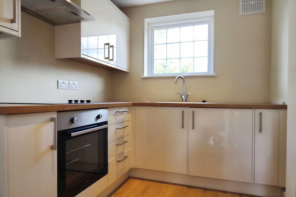 Property photo 3 of 7 Pbox-Img.Jpg