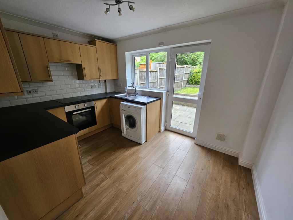 Property photo 3 of 8 Photo 2