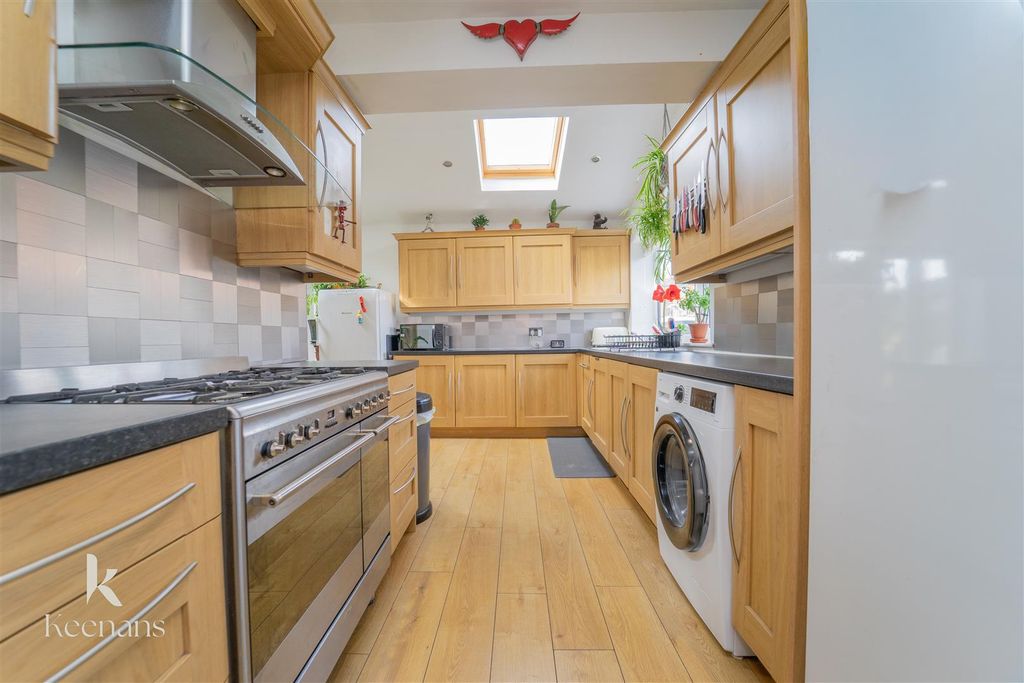 Property photo 2 of 18 0-11.Jpg