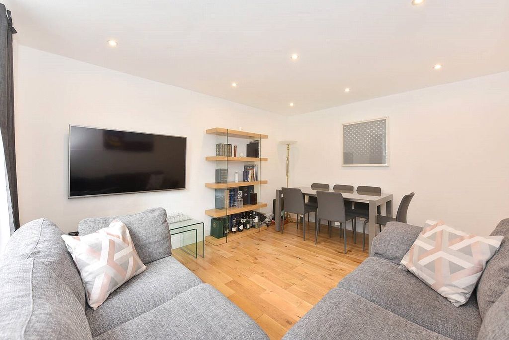 Property photo 3 of 11 Reception Room