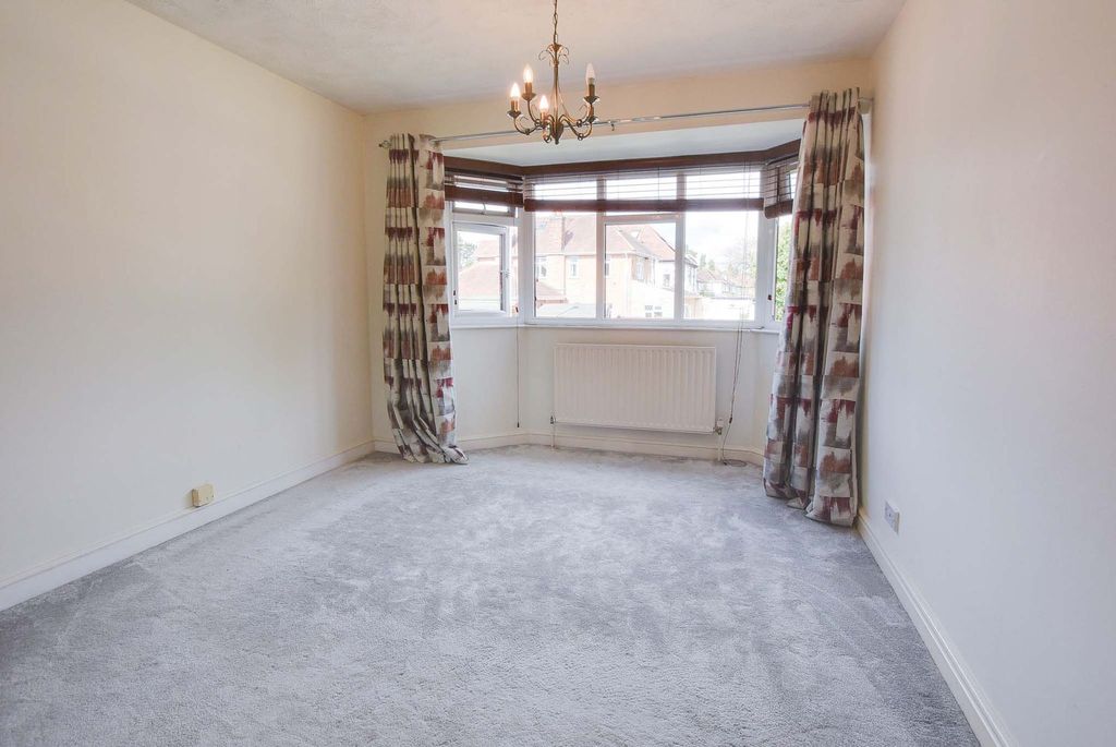 Property photo 3 of 21