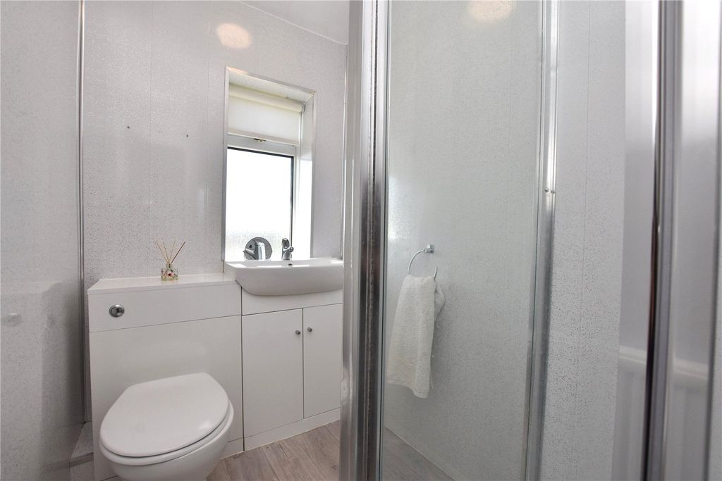 Property photo 3 of 21 Picture No. 05