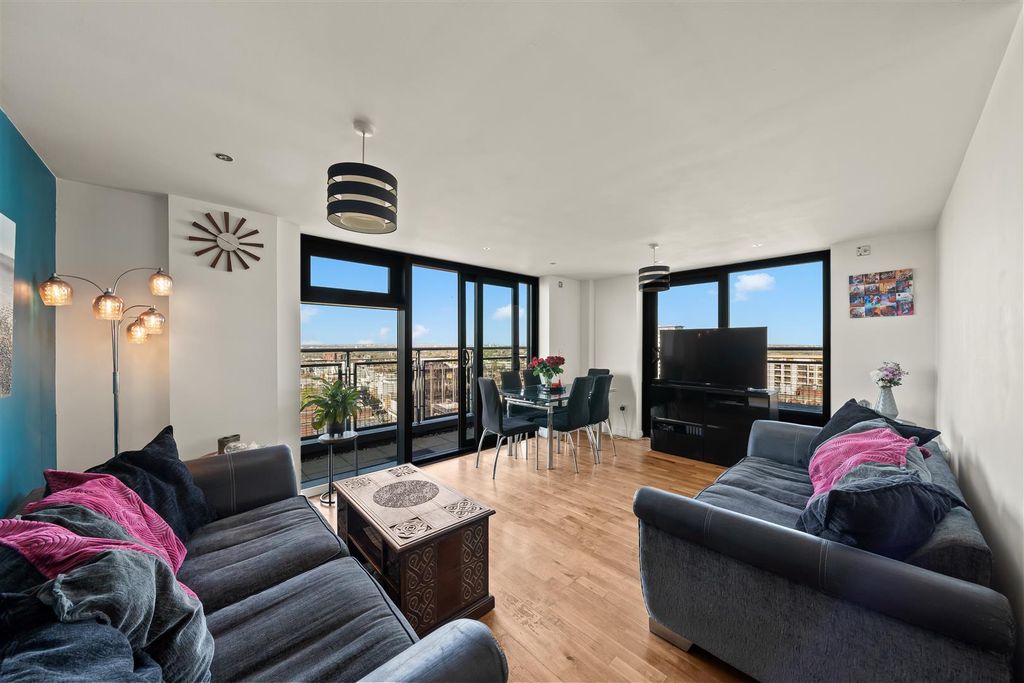 Property photo 2 of 20 Dsc08172.Jpg