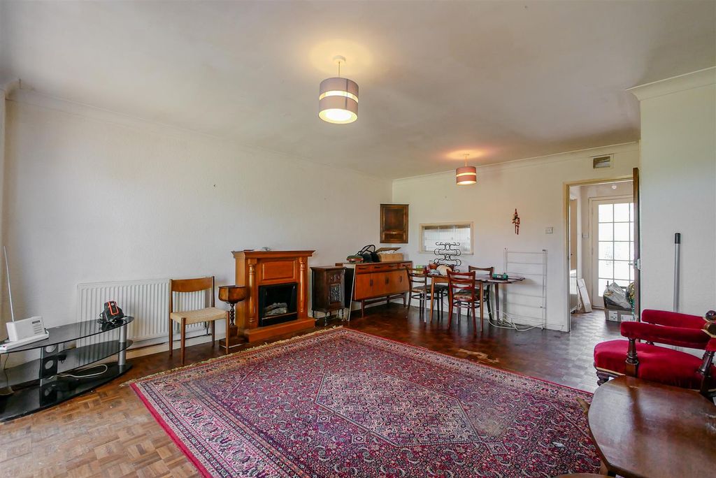 Property photo 3 of 16 Living/Dining Room