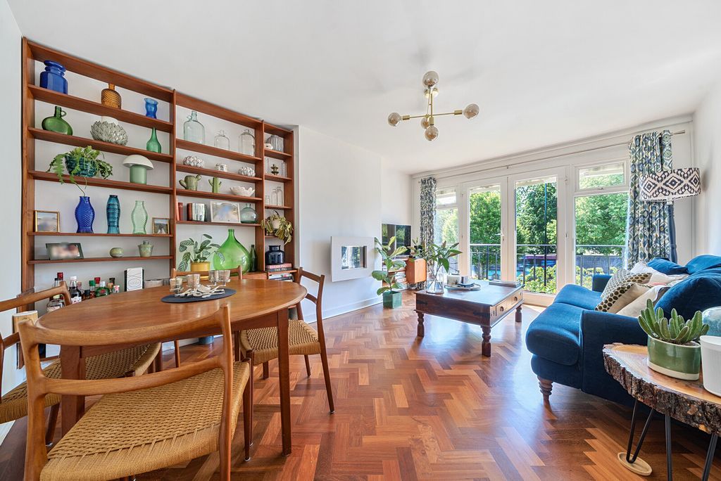 Property photo 2 of 16 1293109-26-68249F...