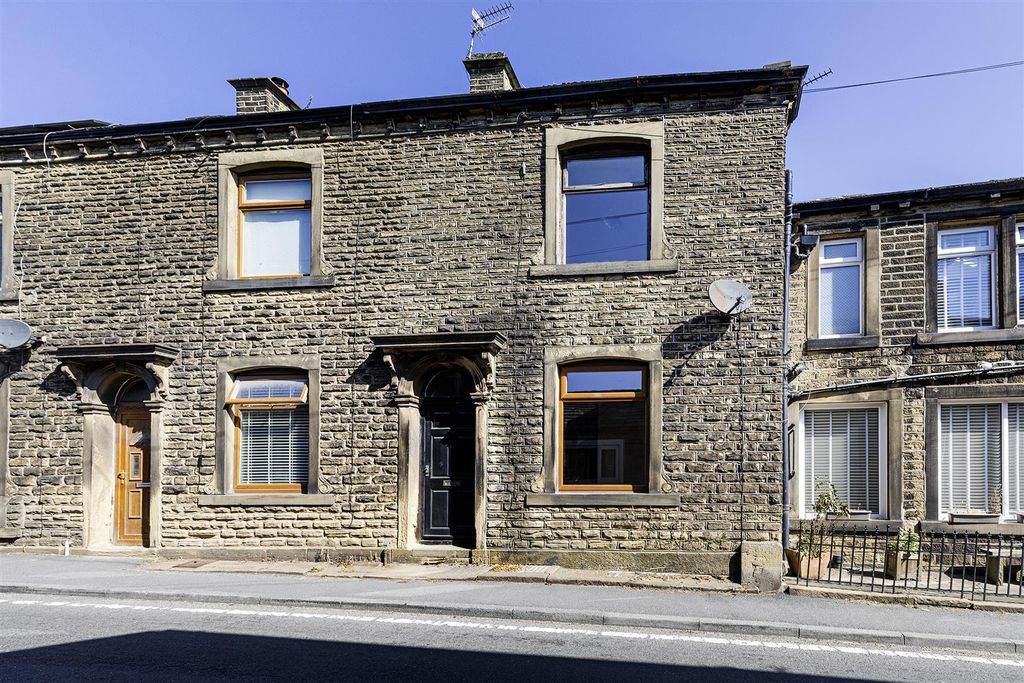 Property photo 1 of 23