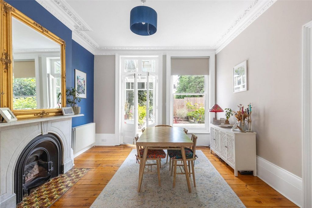 Property photo 2 of 17 Picture No. 09