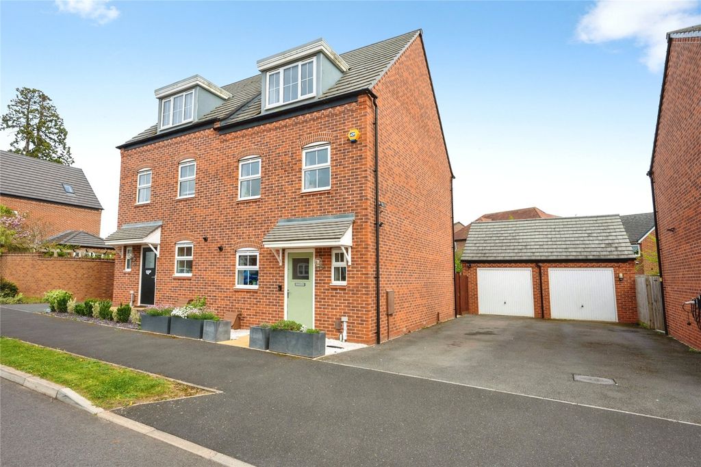 Property photo 1 of 18 Front