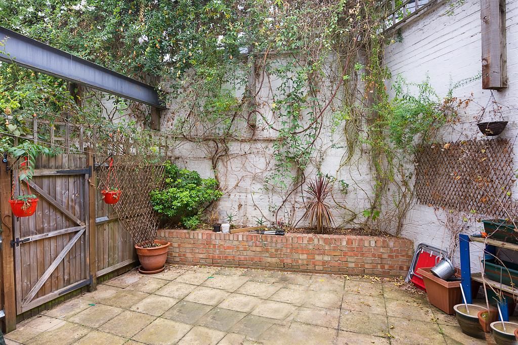 Property photo 3 of 15 Garden