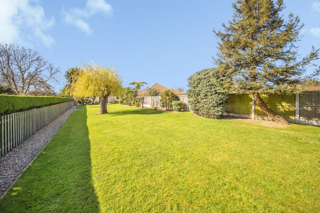 Property photo 3 of 22