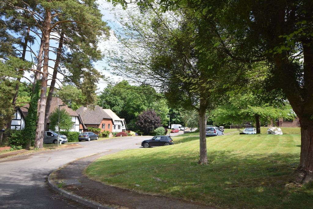 Property photo 2 of 4