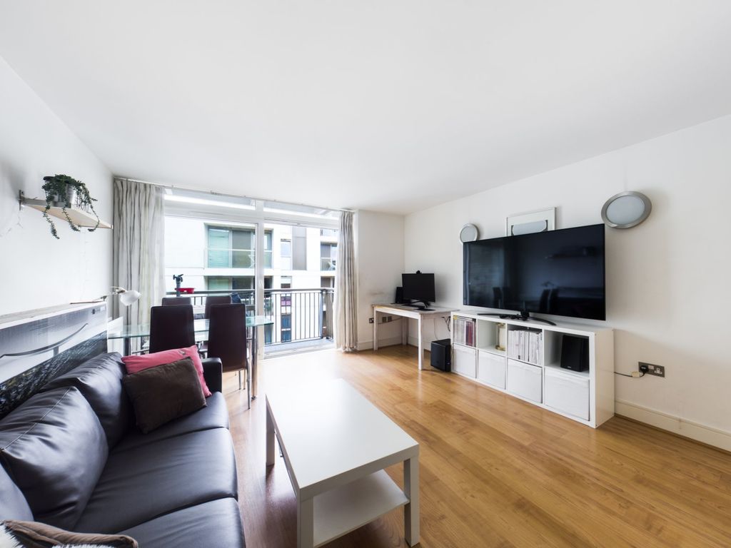 Property photo 2 of 8