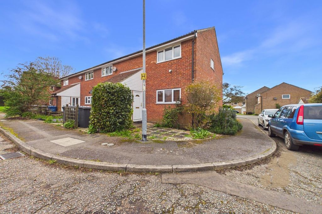 Property photo 1 of 7 Front