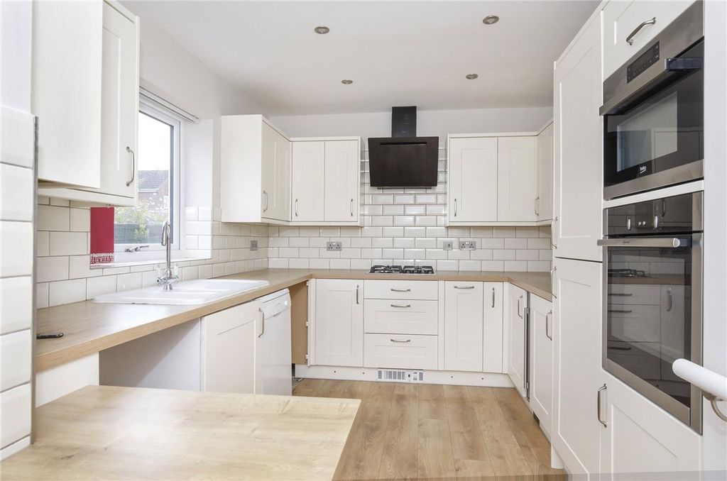 Property photo 2 of 20 Picture No. 07