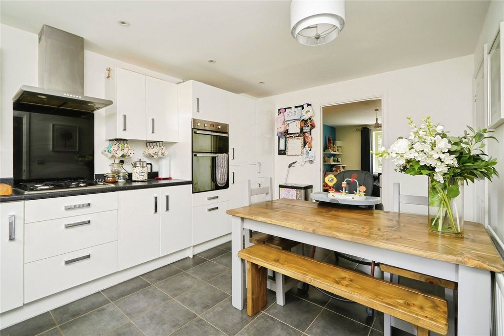 Property photo 2 of 12 Picture No. 09