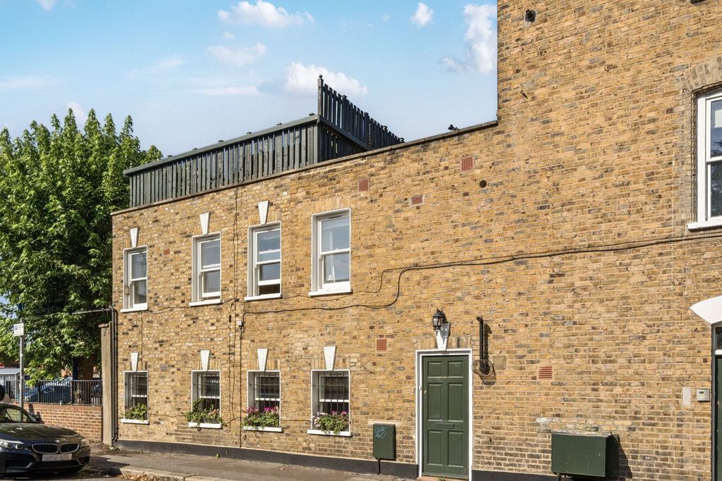 Property photo 1 of 20 Picture No. 15