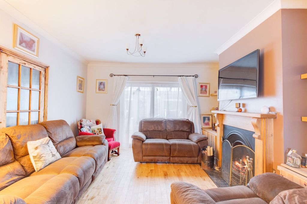 Property photo 2 of 22 Picture No. 03