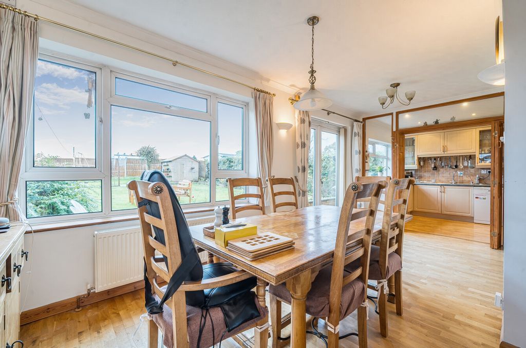 Property photo 3 of 20 1377164-16-6911F4...