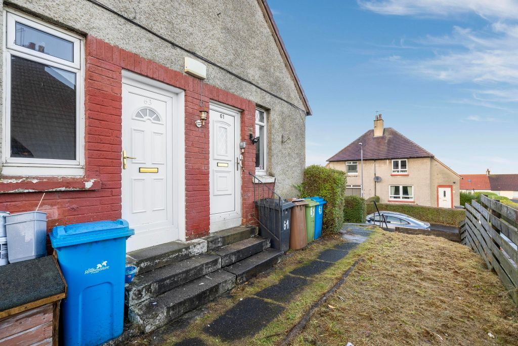 Property photo 2 of 15 1