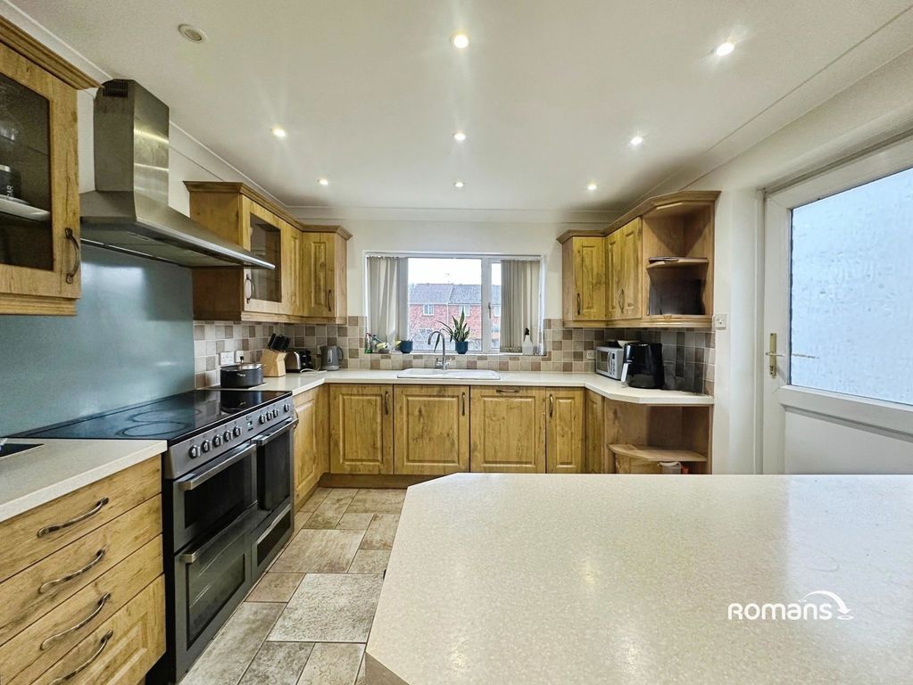 Property photo 2 of 14 Pbox-Img.Jpg